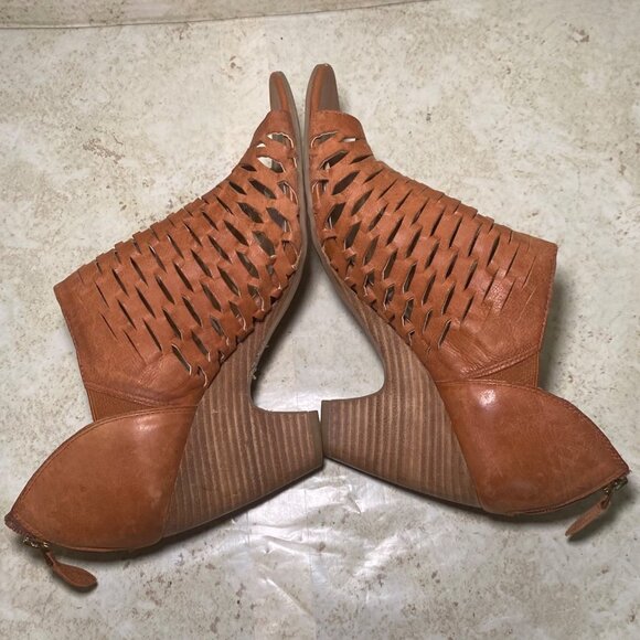 Franco Sarto Womens Tan Leather Peep-Toe Heels Back Zipper Western Boho - Picture 5 of 10